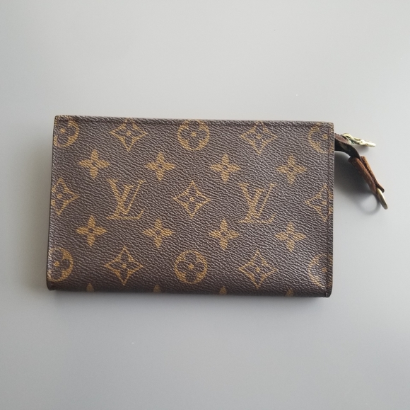 LOUIS VUITTON CLASSIC SIGNATURE Pouch Monogram print - Picture 16 of 16